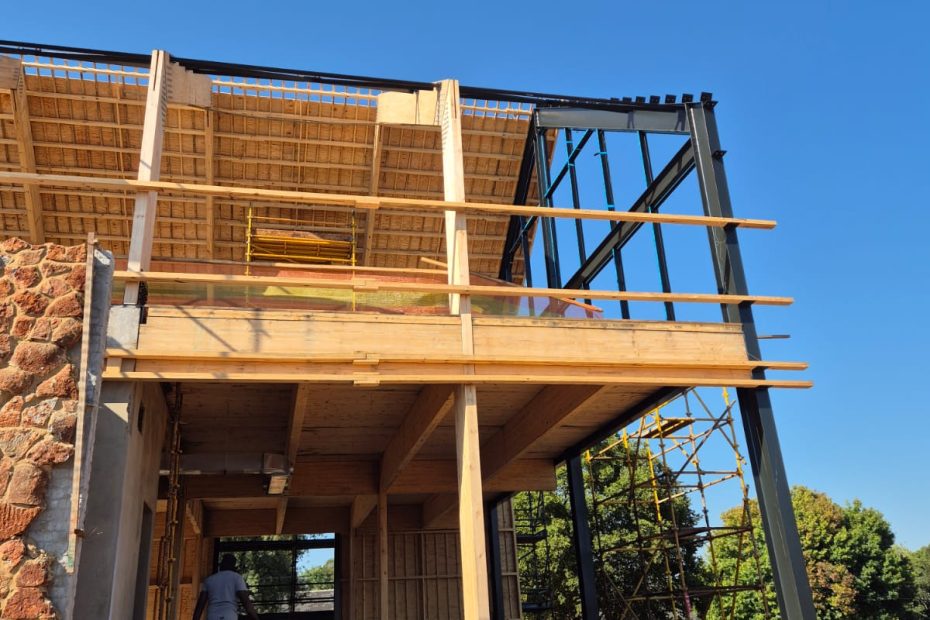 AMOTOLO SE STEEL FABRICATION ERECTION ON SITE